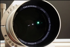 Takahashi FCT-65D Triplet Refractor